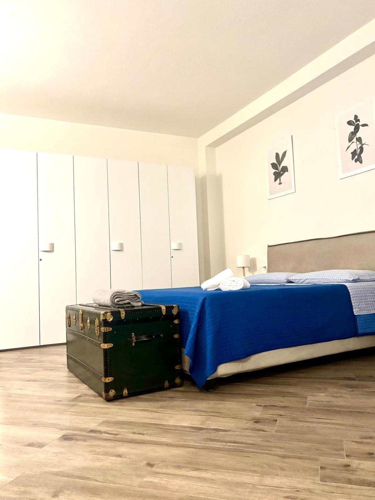 Lu.Lu Suite And Rooms Пьяченца Экстерьер фото